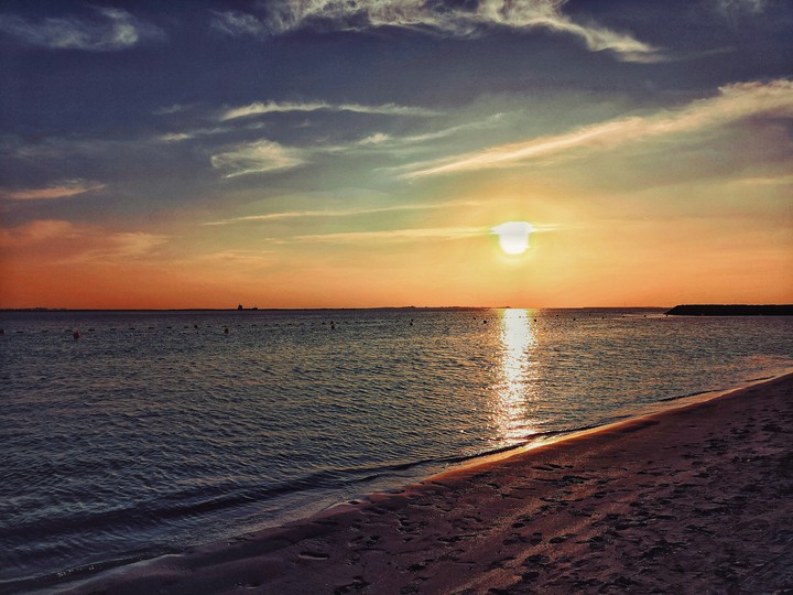 sunsets on beaches