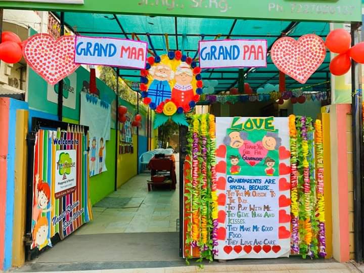 Preschool gate decoration