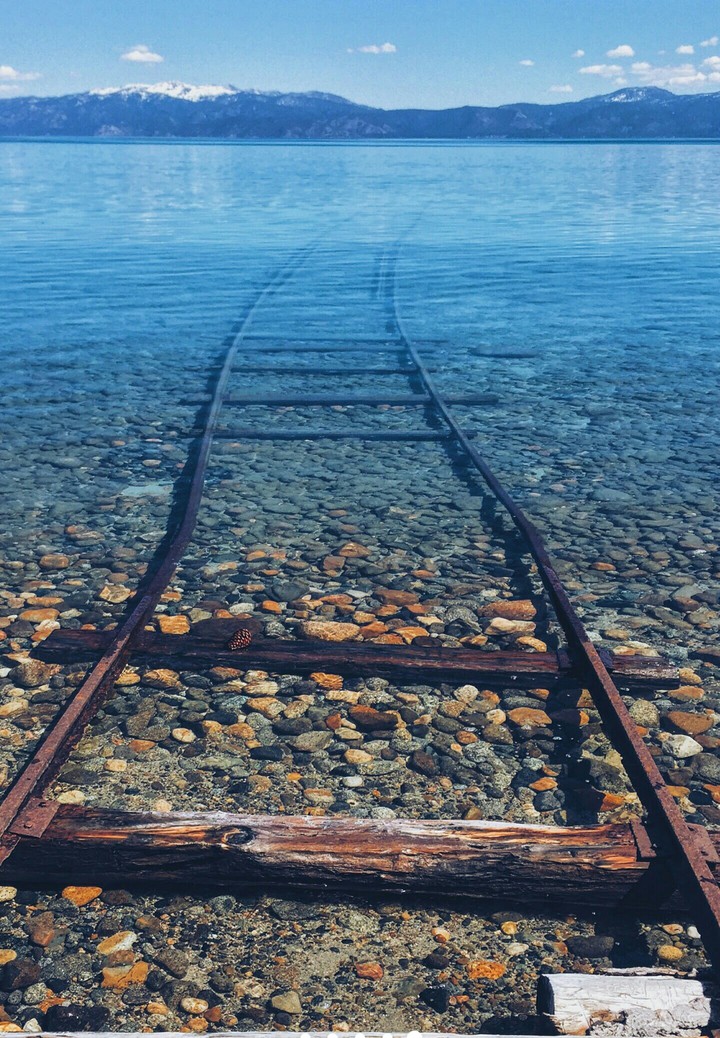 train tracks