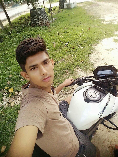 deshi Boy