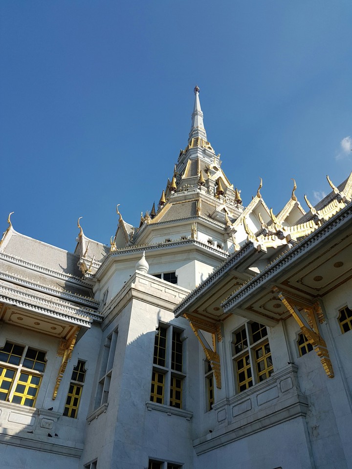 thai temple
