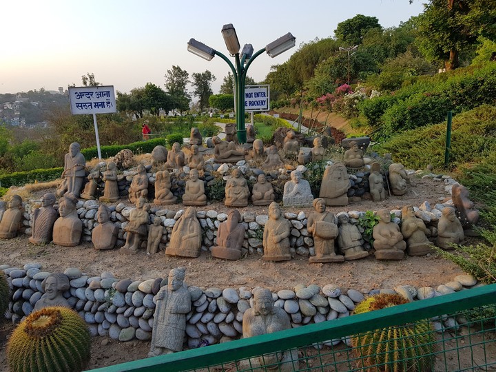 jammu park idols
