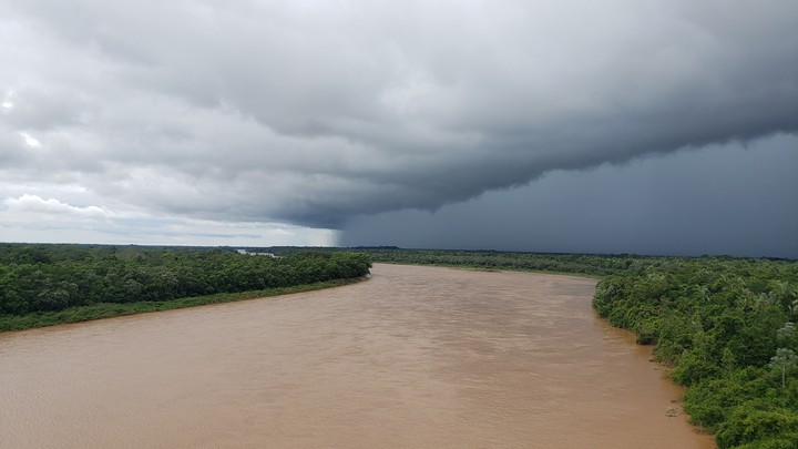 rio araguaia, vista da ponte sentido sul