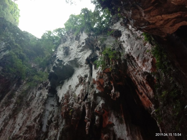 up view in batu caves