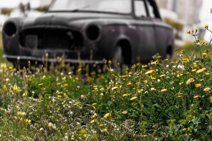 Broken car