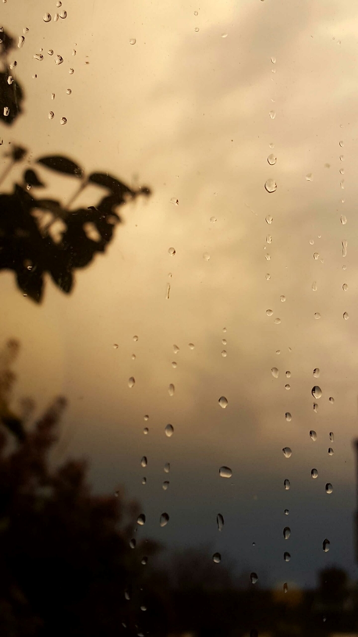 in the evening when the rain started in