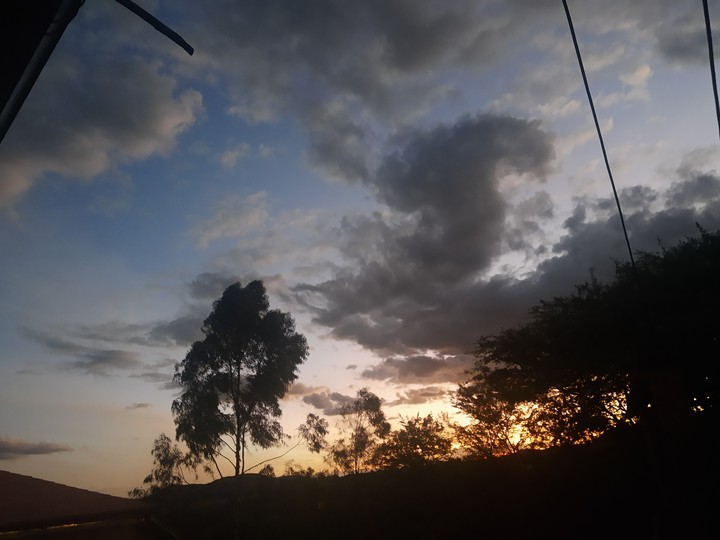céu ao entardecer