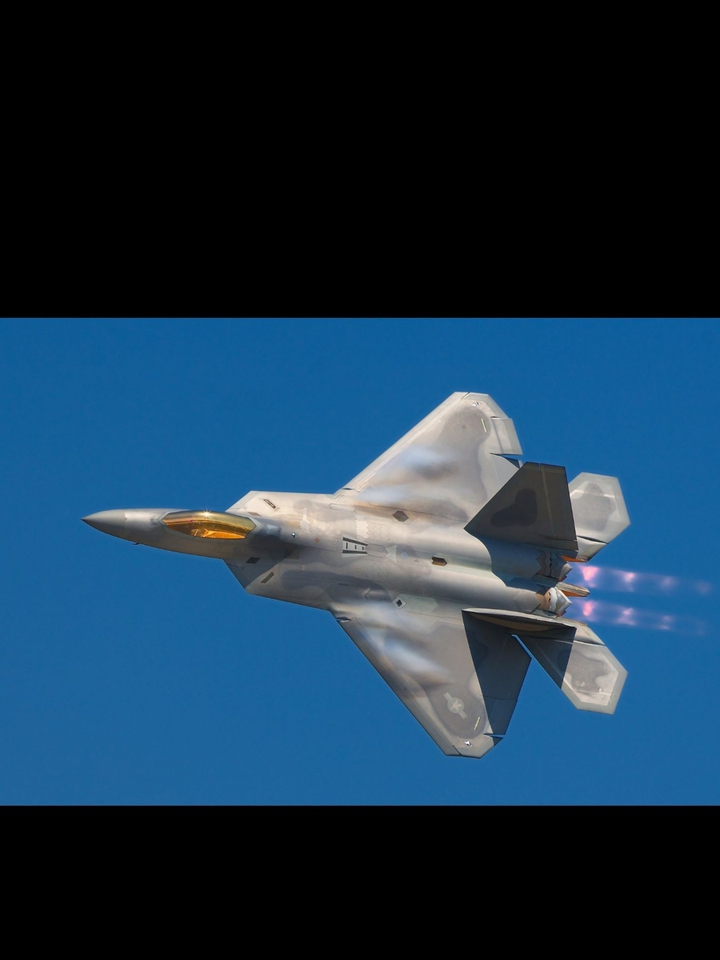 f22