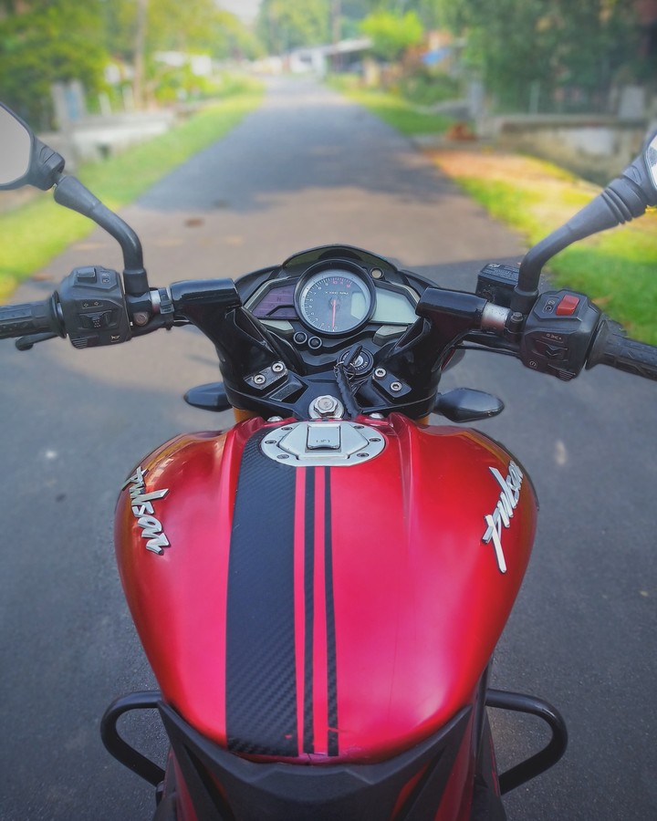 ns 200