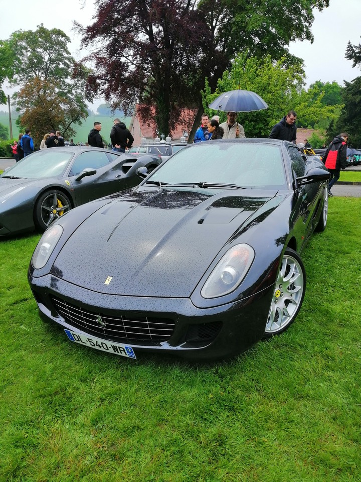 599