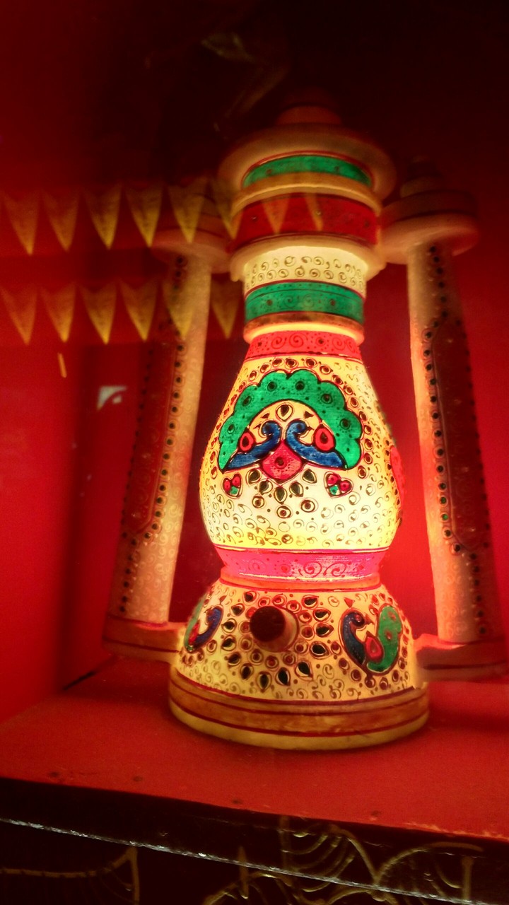 Rajasthani gluss art