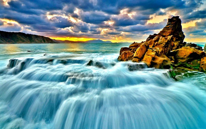 Little waterfalls