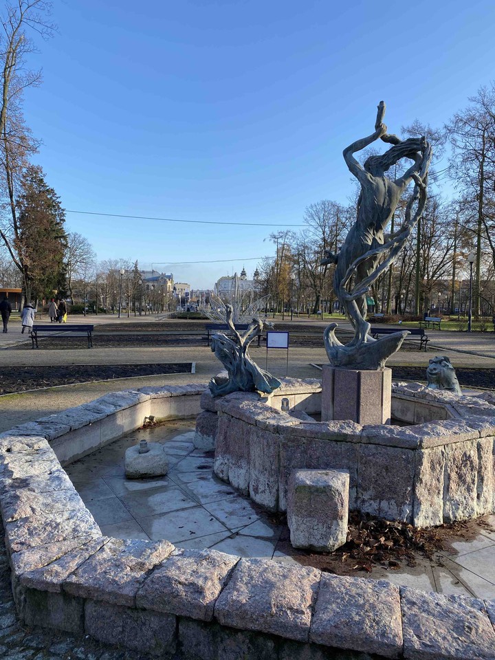 польша