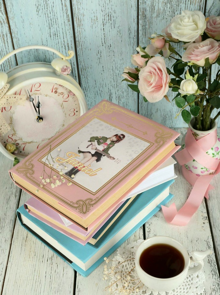 Juniel 3rd Mini Album 'Fall in L' wallpaper
