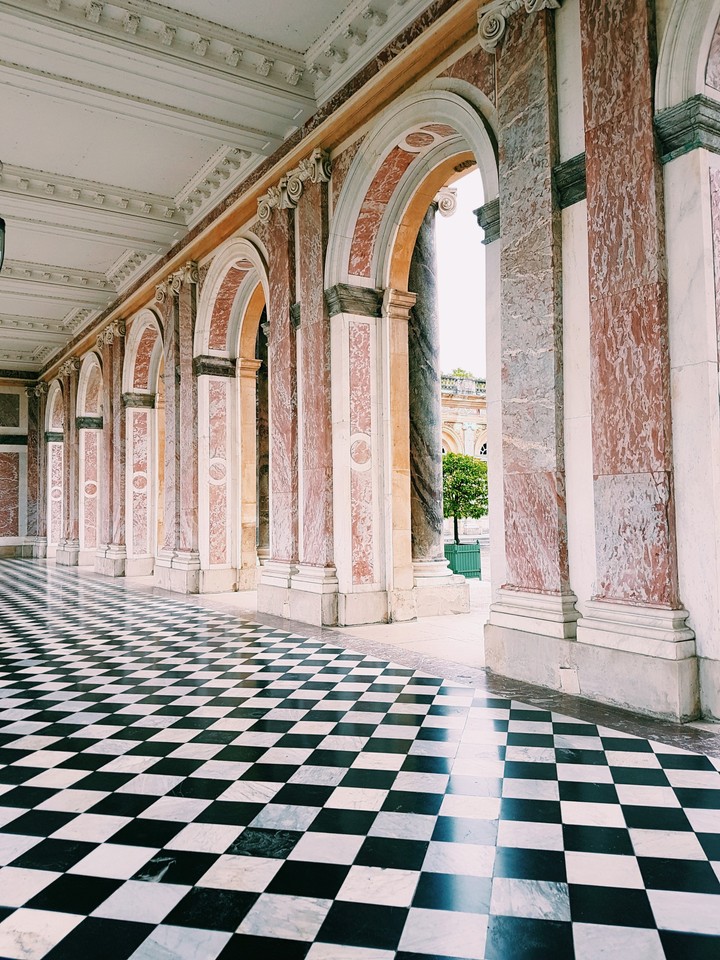 Versailles