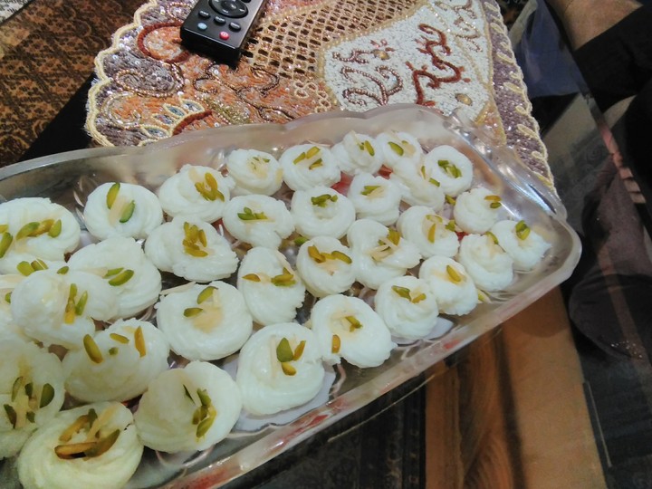 Baslog,kinds of dessert.