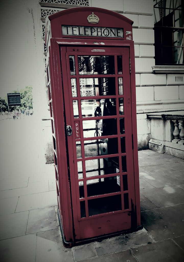 telephone