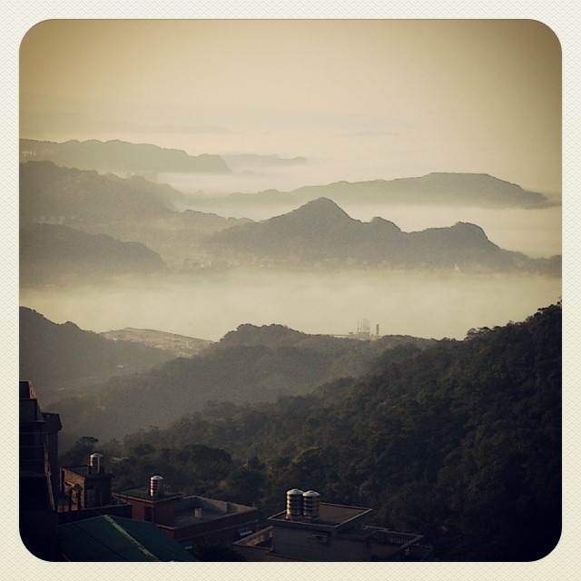 clouds and mountains