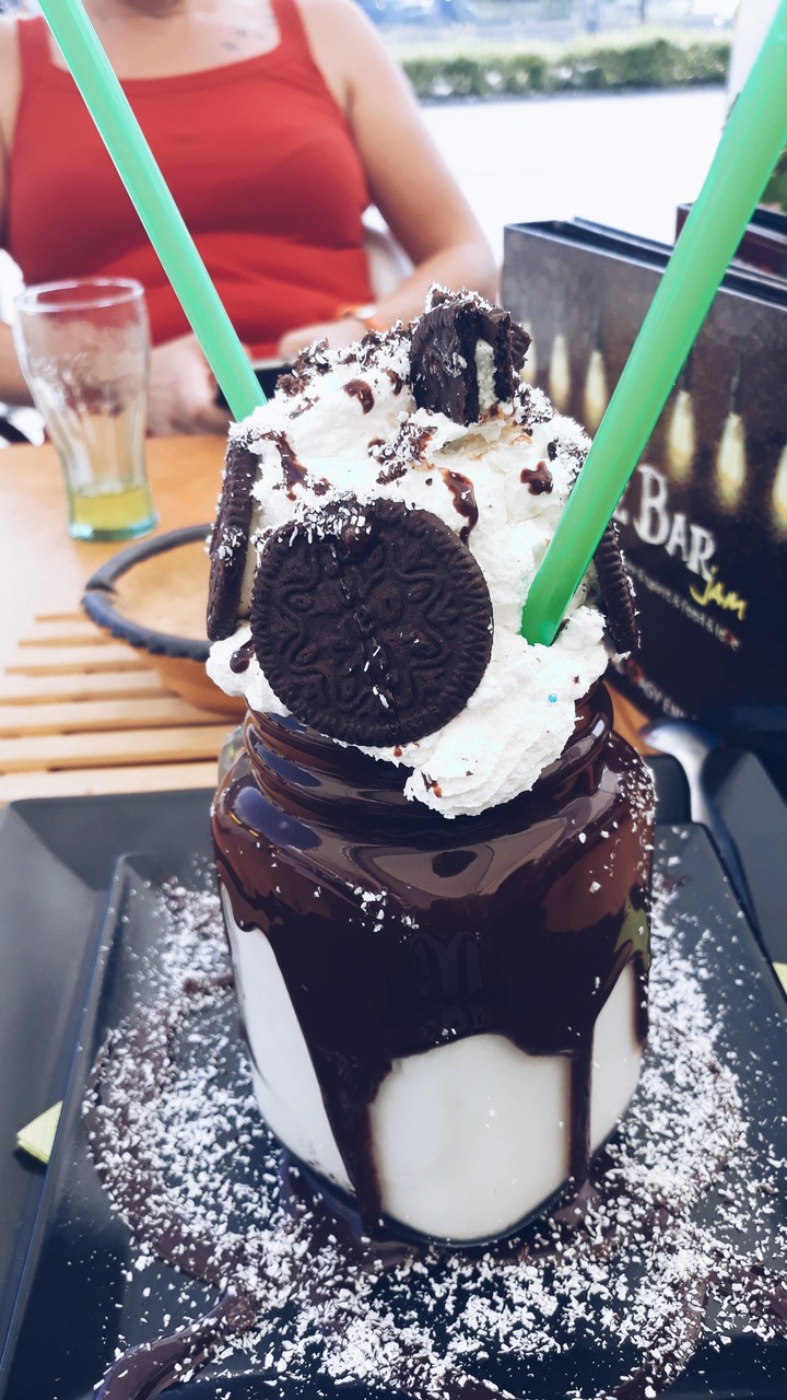 Hot chocolate with Oreo and coconut