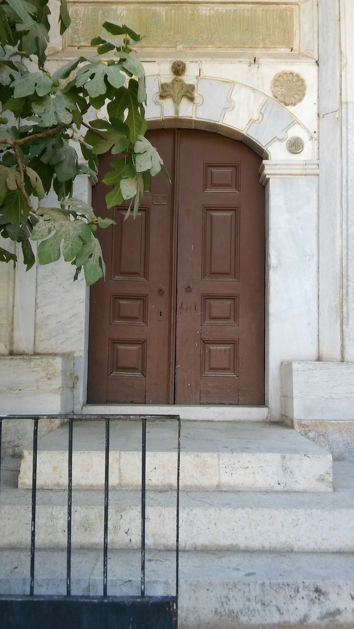 What's The Behind Door?