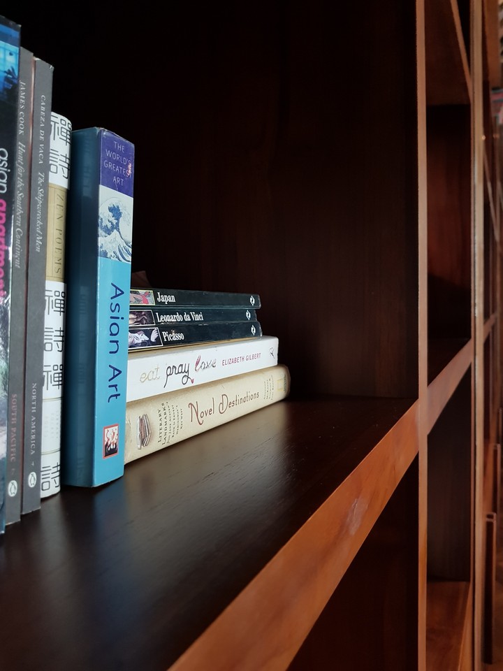 The books on shelf