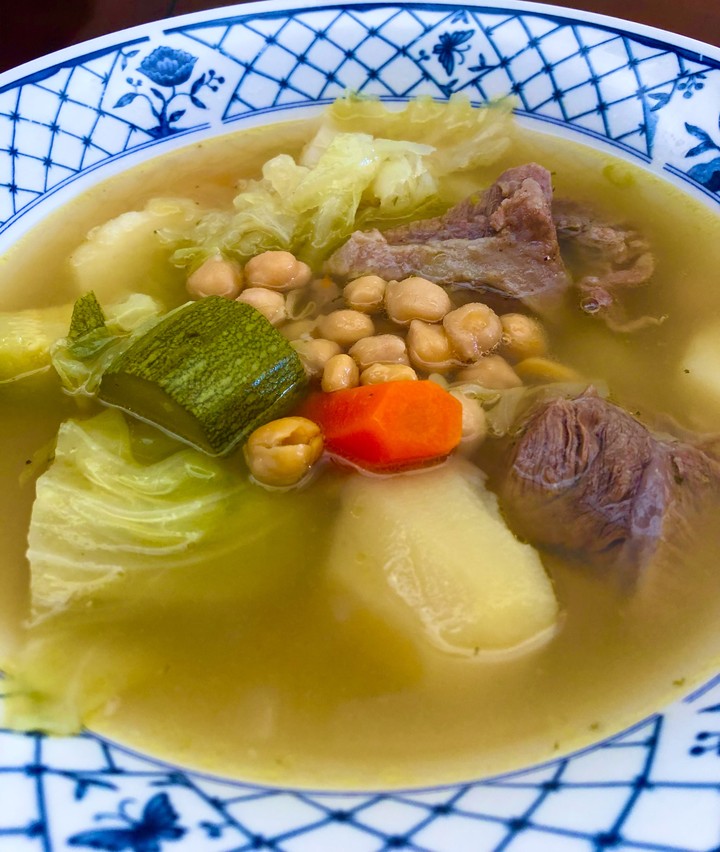 Caldo de res estilo Sinaloa
