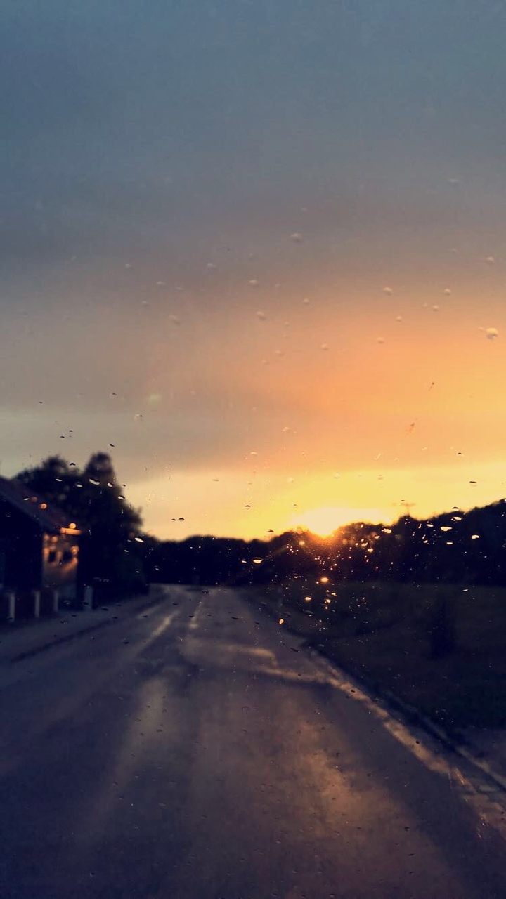 The sun go down