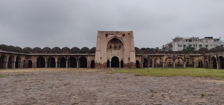 begumpur gumbad