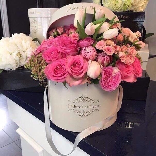 ⚘