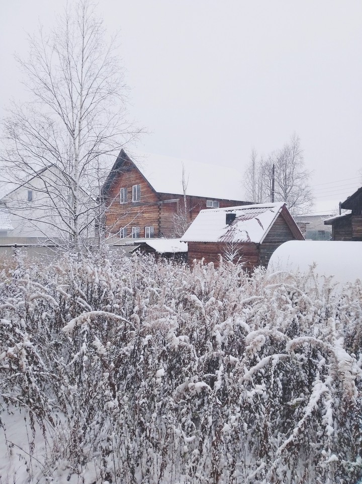 FIRST SNOW!
