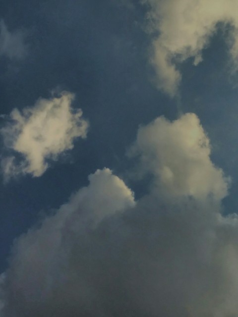 Cumulus, blue वॉलपेपर
