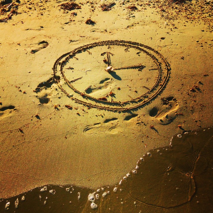 Clock on Sund