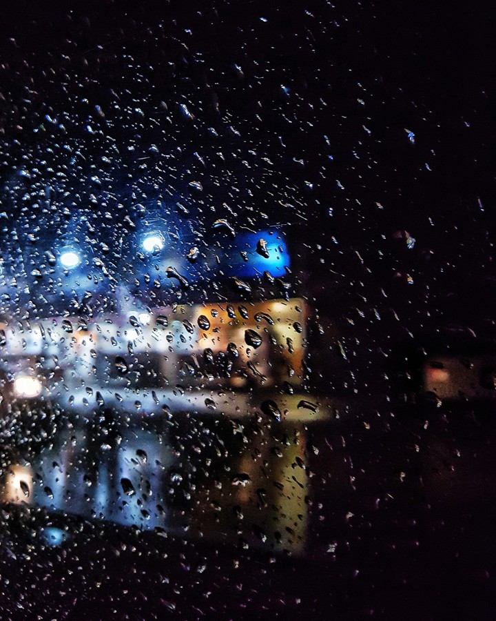 A rainy night in the City