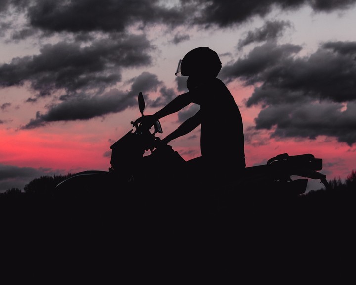 motorcycle motorcyclist silhouette 145010 3265x2612