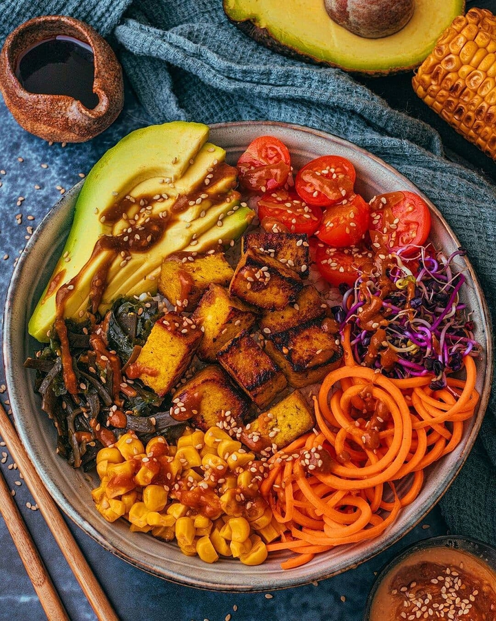 vegan poke bowl