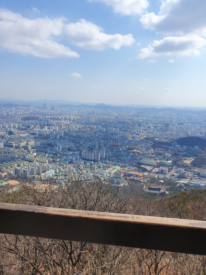 Mountain  or    sky