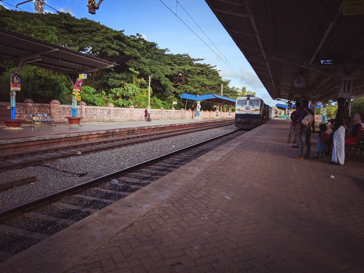 Non-stop Express Train