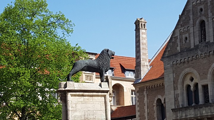 the lion of Braunschweig