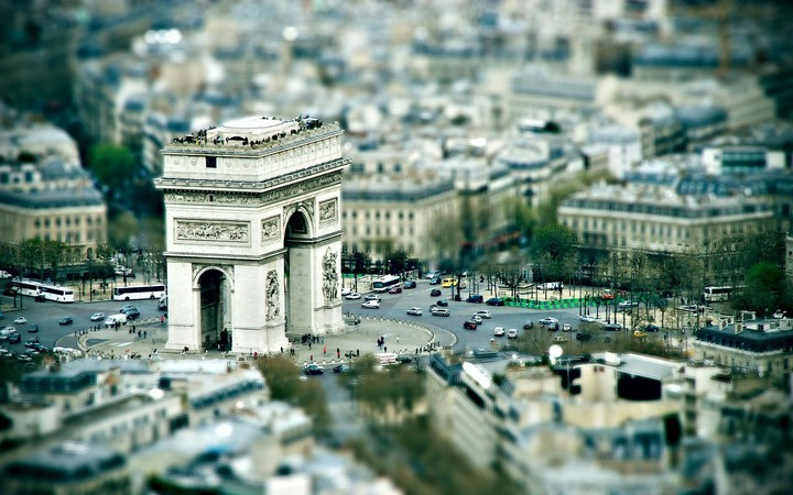 l'arc de triomphe  paris