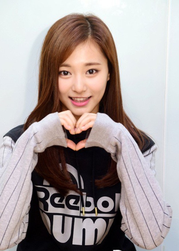 트와이스 쯔위 (Twice Tzuyu)