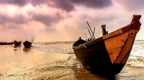 The boat is now ashore, the storm is approaching