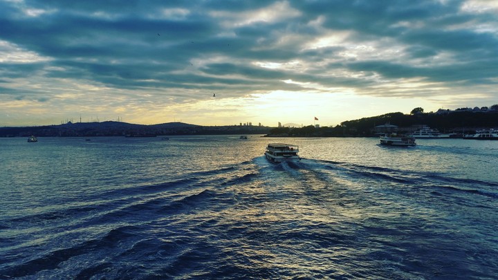 İstanbul boğazına bi bakis