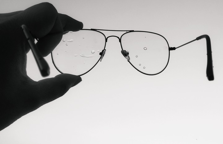 if u can see then pls take goggles and see