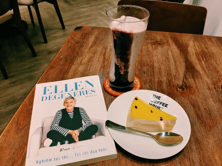 Ellen and mousse