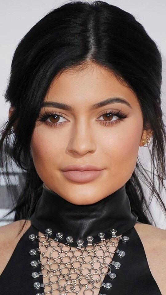 Kylie Jenner American Music Awards 2015