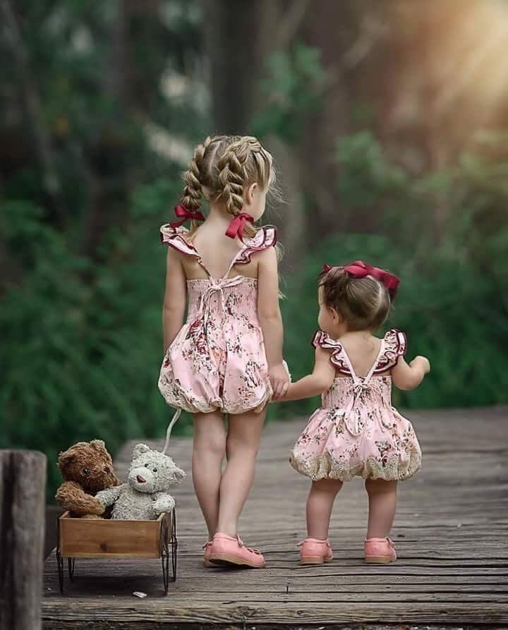 sister's