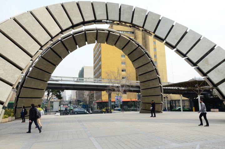 Amir Kabir University Of Technology ( AUT )