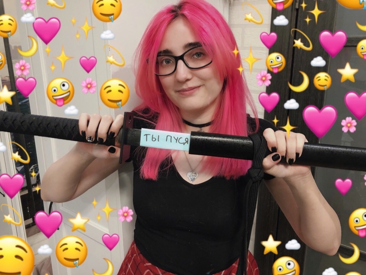 >