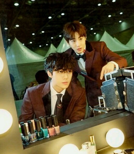 sehun and suho