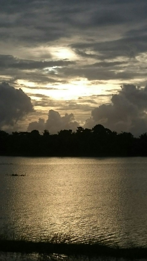 sky and the river wanna say by to sun.plz like the pictures